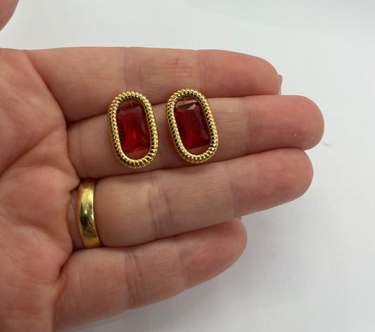 Red Stone Earrings – Bold & Elegant