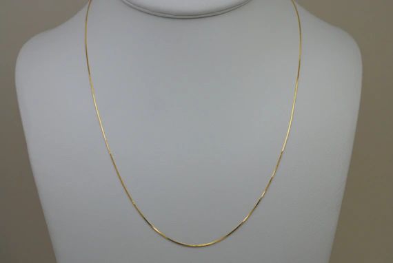 Venetian Chain 60cm with Cross Pendant – Classic Elegance and Faith