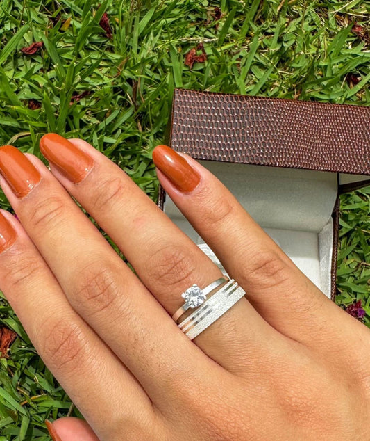 Pair of Wedding Bands in 950 SILVER - Straight Model with Side Channel, Matte Finish & Zirconia on the Women's Ring (Bonus Ring Included)