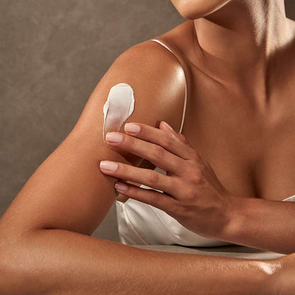 Creme Hidratante Acetinado Lily 250g