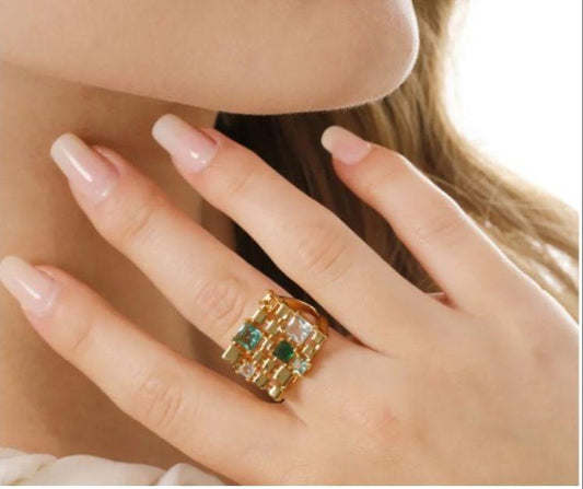 Golden Glow Square Ring – Size Brazil 18