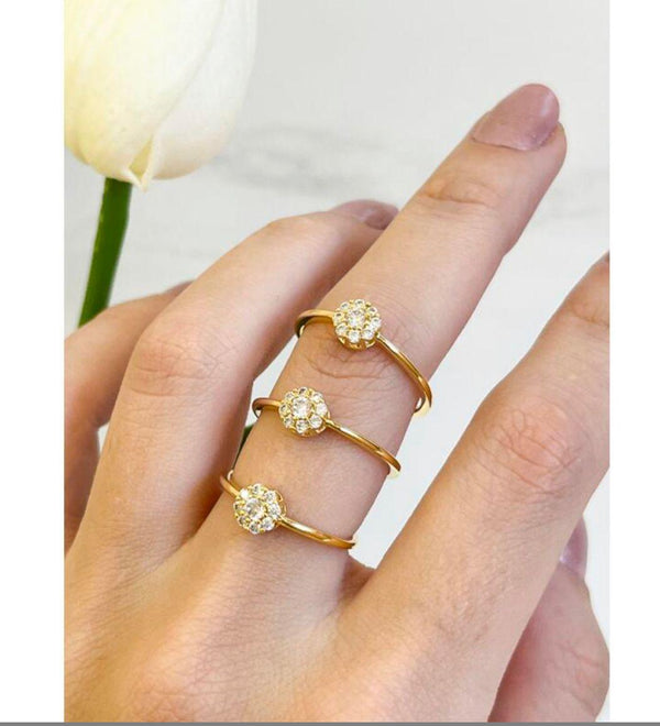 Elegant Gold-Plated Rings with Floral Crystal Design