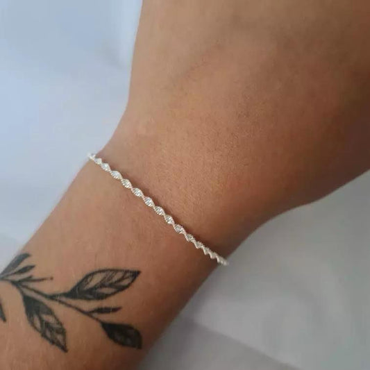 Elegant Bracelet – Sleek and Timeless Design
