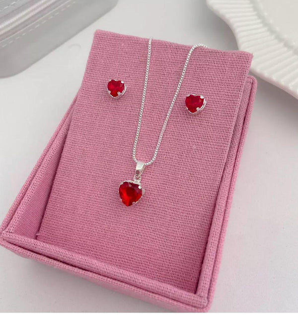 Red Heart Jewelry Set – Bold & Elegant