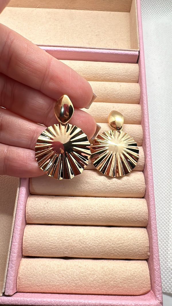 Fan Earrings – Bold & Sophisticated