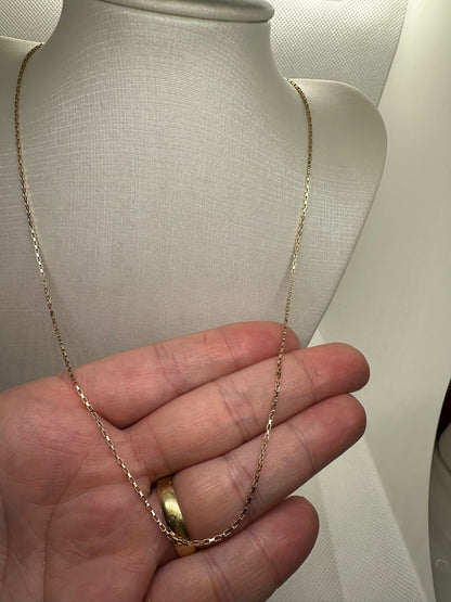 Elegant Gold-Plated Figaro Chain with Pendant – Sophistication Redefined