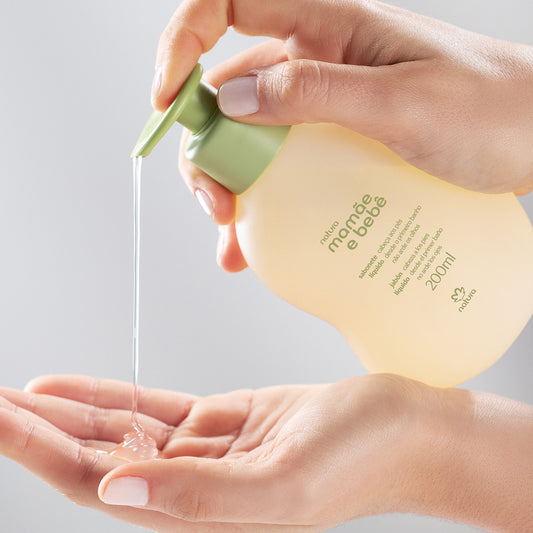 Sabonete Líquido da Cabeça aos Pés Mamãe e Bebê – Natura
